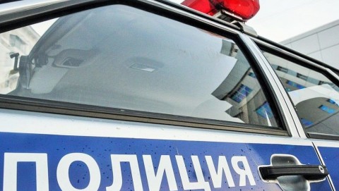 В отделе МВД России по Солецкому району наградили школьника, который помог полицейским в задержании преступника