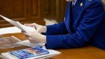 В Сольцах прокуратура добивается возвращения пенсионерке похищенных денежных средств